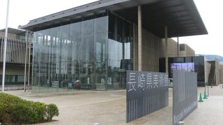 出島の海岸側にあって素晴らしい美術館