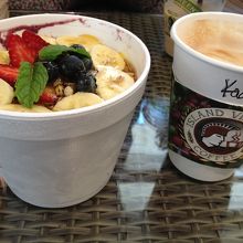 アサイーボウル（テイクアウトボウル・・）