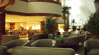 エミレーツ航空のビジネスクラスラウンジ利用