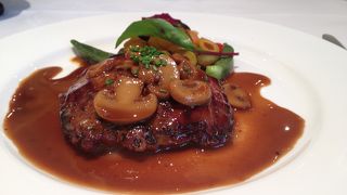 自由が丘駅の隣でおいしい紅茶を楽しめます