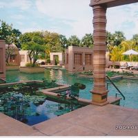 何とここはプールです！水着を持っていくことをお薦めします。