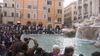 映画の世界に浸れる