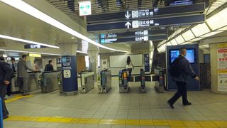 仲御徒町駅は、日比谷線からJR、都営線、さらには銀座線への乗換駅です