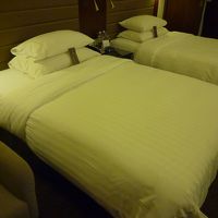 広々としたベッドルームです