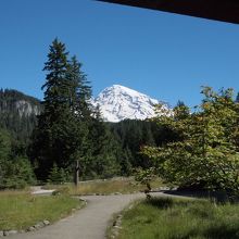 おみやげ屋さんからのレーニア