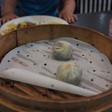 小龍包スタイルのゴマ団子