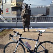 石山駅の土地は、松尾芭蕉のゆかりの地です。
