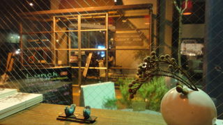 のんびり本を読みながら・・・