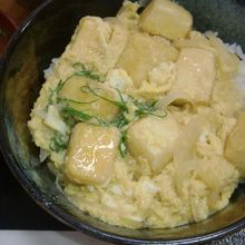 まるっぽ豆腐丼