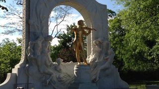 のんびり散策できます