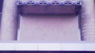 豪華な建物と子安大師