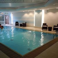 ホテル内プール