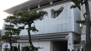 窓がサブレのマーク