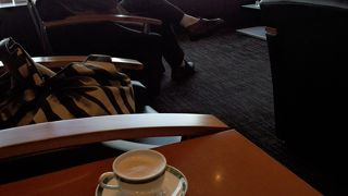 そこそこ落ち着ける