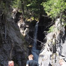 何だか人が集まってると思ったら