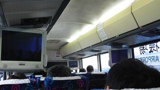 空港バスは台北市内への足に安くて便利