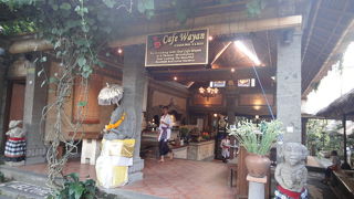 店内がとっても広い、、というか長い