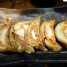 ギョウザ ￥４００− 
