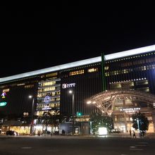 夜の博多駅
