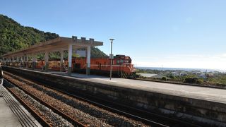 キョ光号も停車する駅