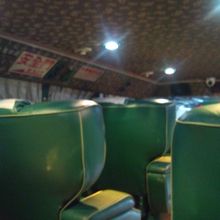 両側１列ずつの独立シート