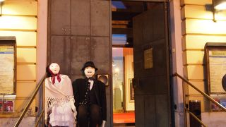 現代演劇（踊り）がメイン