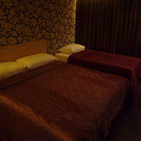 部屋。落ち着いた雰囲気。