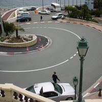 この真上にホテルがあります