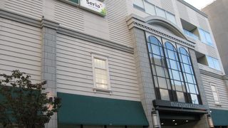 メルパルク札幌の跡地にオープンした複合商業施設