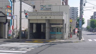 大型の建物多い