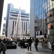 福銀の玄関は大きな吹き抜け