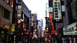東京でも有数の繁華街