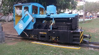 南大東島で走っていたさとうきび列車が展示されています