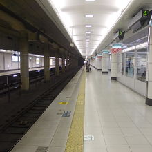 駅ホームの様子