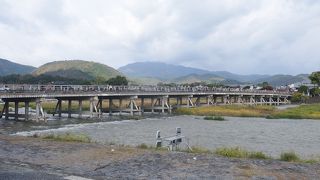 大堰川上流側の方が撮影しやすい