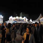 福岡オクトーバーフェスト --- 凄く楽しいビール祭りです。一回は行っても良いと思います。