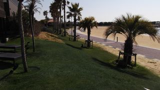 贅沢な空間でゆっくり食事ができるアーバンリゾート！