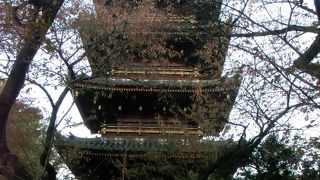 上野公園内にある五重塔