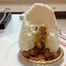 生クリーム、バナナのタルト