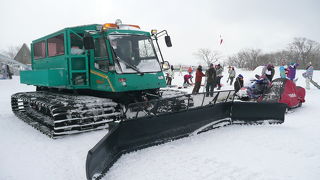 雪質よくキャットツアーも有るスキー場