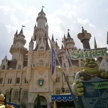 日本にはないシュレック城