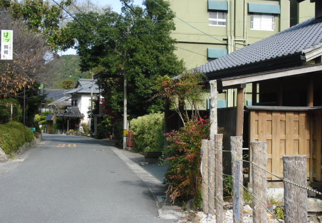 静かな温泉街