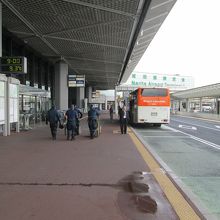 横浜から成田空港に行く場合 リムジンバスが便利 By クワトロ 横浜シティ エア ターミナルのクチコミ フォートラベル