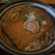 小松うどんは、つるつるっとした柔らかいうどん