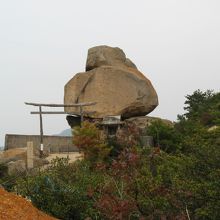 重岩 (小瀬石鎚神社)