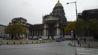 ブリュッセルの街並みが見渡せます