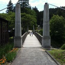 大出の吊り橋