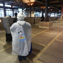 コインロッカーは 600 両替機あります By Kamomei 東京ディズニーシー ステーション駅のクチコミ フォートラベル