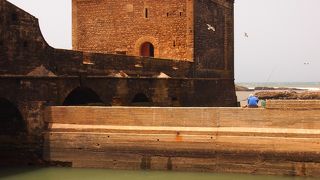 ここから旧市街の遠景がいい雰囲気で見られます