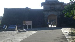 首里城の入り口